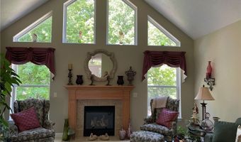 467 Country Walk, Amherst, OH 44001