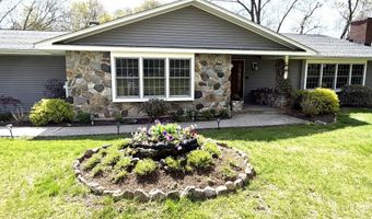 9 Delno Dr, Danbury, CT 06811