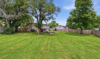 5919 Memphis St, Bel Aire, KS 67220
