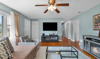 24 N Coe Ln, Ansonia, CT 06401