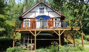 664 Ferguson Rd, Barnet, VT 05821
