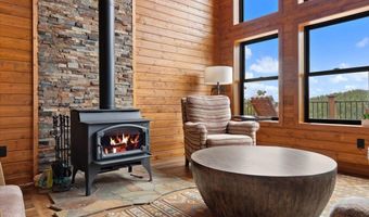 5 Loop Rd, Devils Tower, WY 82714