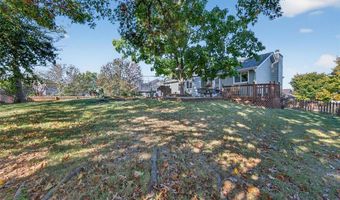 1452 Cedar Bluff Dr, Ballwin, MO 63021
