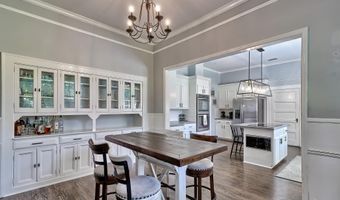 322 Saluda Ave, Batesburg, SC 29006