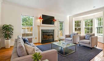 7000 GATTON Sq, Alexandria, VA 22315