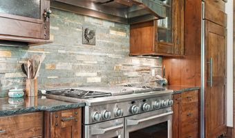 500 Wild Swan Trl, Bigfork, MT 59911