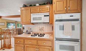 11274 Hoyer Ave NW, Annandale, MN 55302