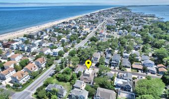 105 CHICAGO St, Dewey Beach, DE 19971