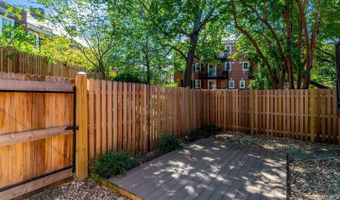 4810 29TH St S #A2, Arlington, VA 22206
