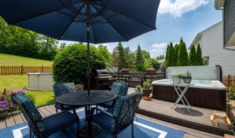 1231 Edgewater Ln, Antioch, IL 60002