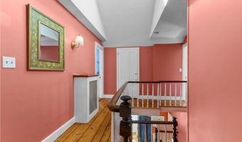 58 Second St, Newport, RI 02840