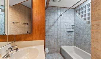 5531 LONG Ct, Appleton, WI 54914