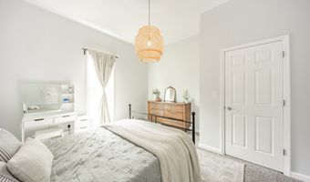 1217 W 6th St, Anderson, IN 46016