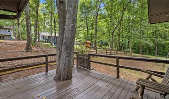 159 Charlotte Pl, Advance, NC 27006