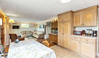 16 Clark Island Rd, Amherst, NH 03031