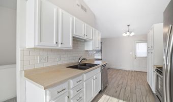 5225 Kansas Dr, Ames, IA 50014