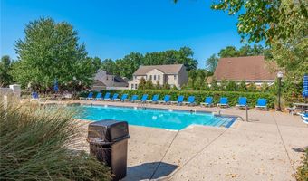 650 Eastpointe Ct, Amherst, OH 44001