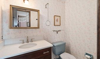 620 Pacific Ave, Beachwood, NJ 08722