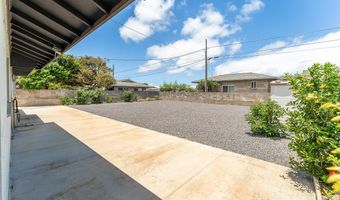 396 Kahiki St, Kahului, HI 96732