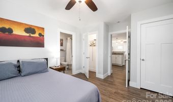 18 Oteen Park Pl, Asheville, NC 28805