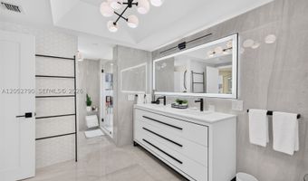 2800 ISLAND BL 904, Aventura, FL 33160