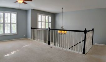 564 Woods Creek Ln, Algonquin, IL 60102