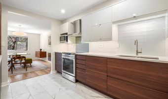 5904 MOUNT EAGLE Dr 108B, Alexandria, VA 22303