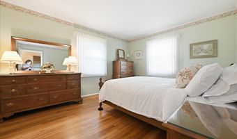 144 Hughes Pl, Albertson, NY 11507