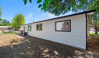 8450 W Canterbury Dr, Boise, ID 83704
