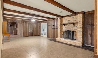 1212 Eaton Dr, Abbeville, LA 70510