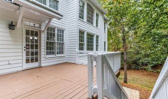 3425 Kingsland Cir, Berkeley Lake, GA 30096