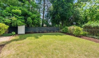 4 CALVIN Ct, Rockville, MD 20851
