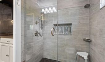208 New Rd, Arundel, ME 04046