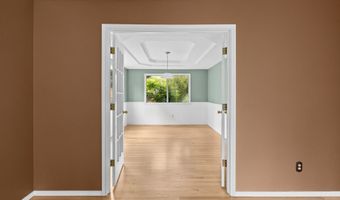 15355 SW SANDPIPER Ln, Beaverton, OR 97007