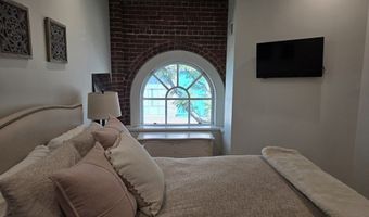 106 13th St 223, Boston, MA 02129