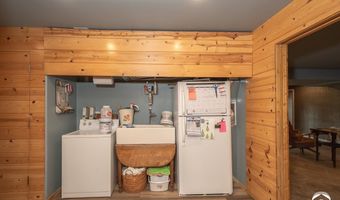 364 E 1600 Rd, Baldwin City, KS 66006
