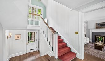 401 EDGEVALE Rd, Baltimore, MD 21210