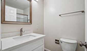 960 Shorepoint Ct 120, Alameda, CA 94501