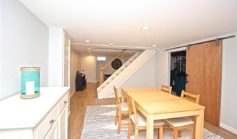 139 Coggeshall Ave, Newport, RI 02840