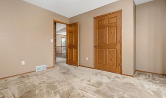 1402 N Arch St, Aberdeen, SD 57401