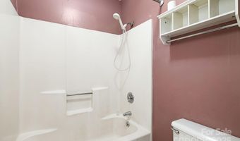 30 Brentwood Dr, Asheville, NC 28806