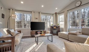 113 MECKESVILLE Rd, Albrightsville, PA 18210