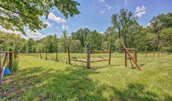 628 E Sand Hollar Rd, Bloomfield, IN 47424