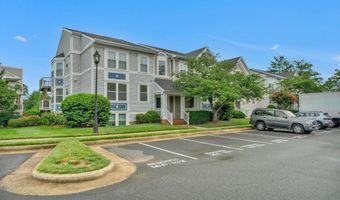 44152 NATALIE Ter 201, Ashburn, VA 20147