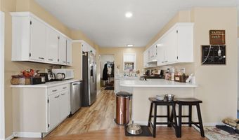6424 Walrath Cir, Ashtabula, OH 44004