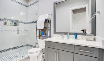 555 Peachtree Rd, Orlando, FL 32804