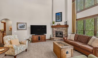 6622 N Kurey Dr, Appleton, WI 54913