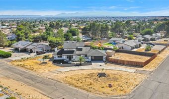 14204 Tehachapi Rd, Apple Valley, CA 92307