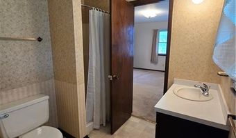 2213 Millwood Dr, Atchison, KS 66002