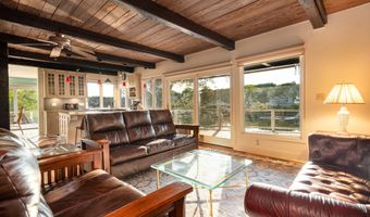 5 Shore Dr, Branford, CT 06405